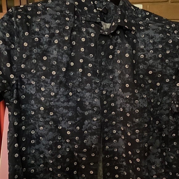 Men's Express Printed Button Down Shirt (XS) - Picture 2 of 4